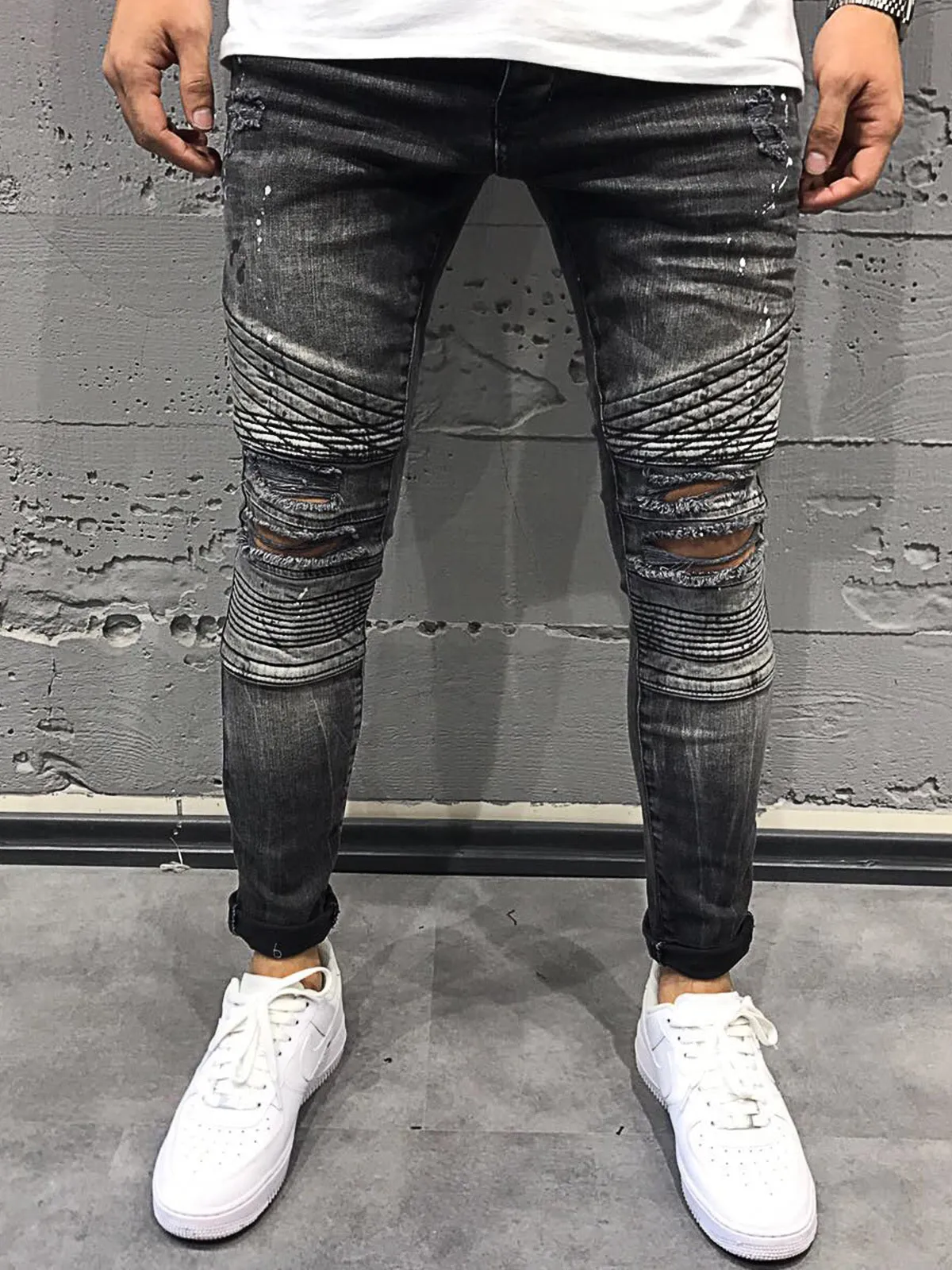2Y Men Skinny Fit Ripped Destroyed Paint Short Jeans - Washed Black