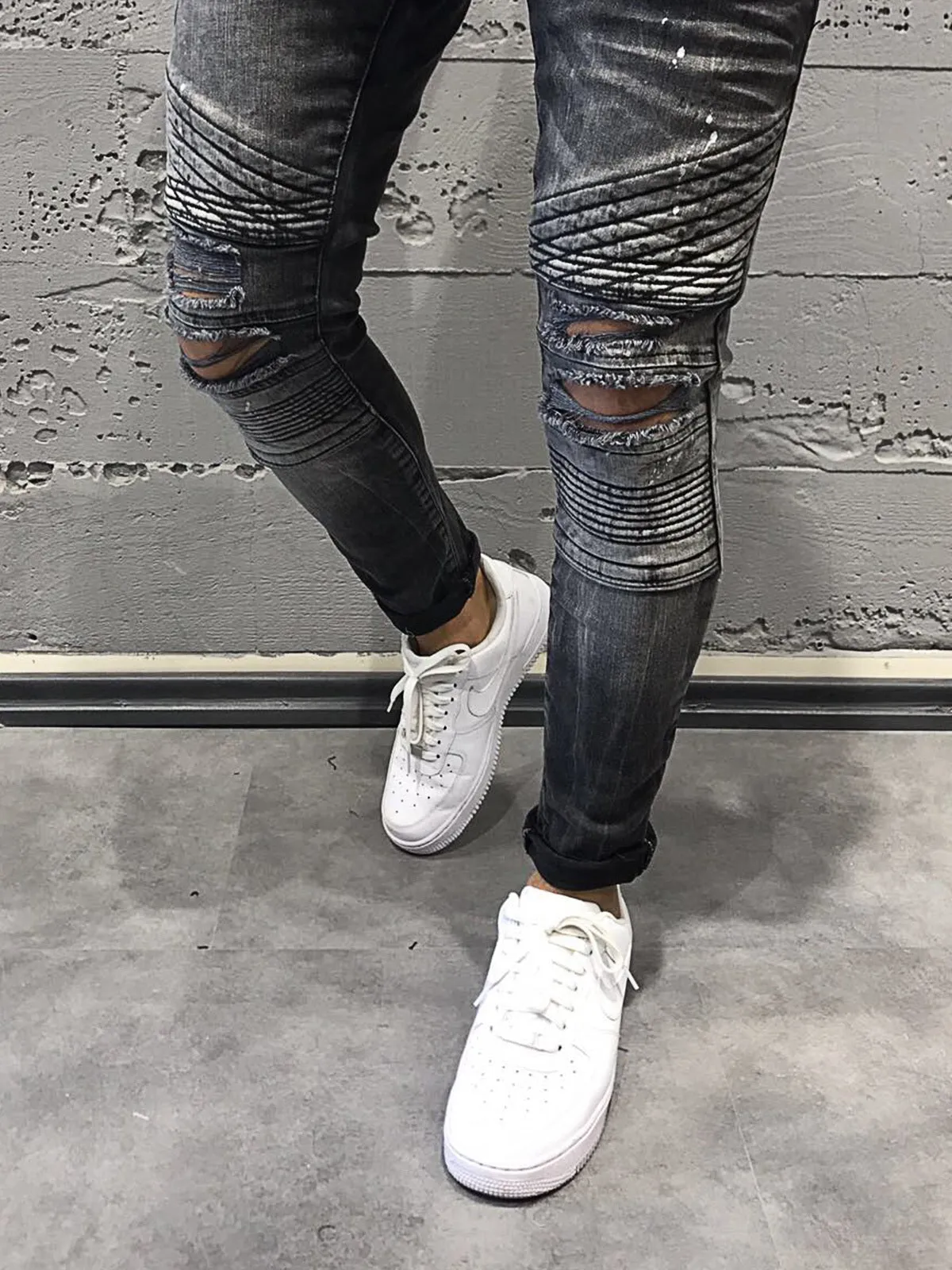 2Y Men Skinny Fit Ripped Destroyed Paint Short Jeans - Washed Black