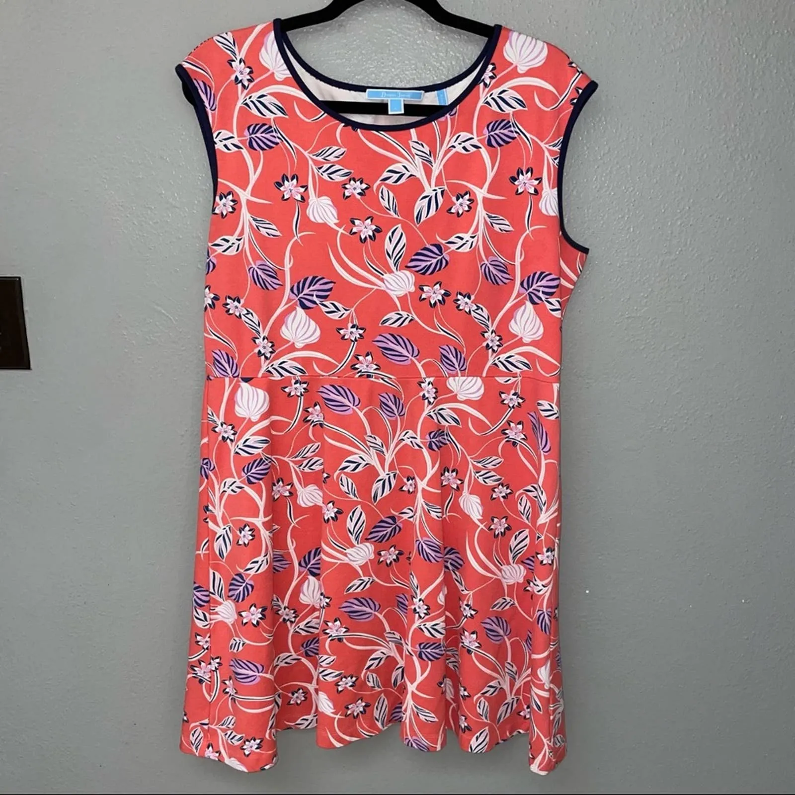 Draper James Floral Ponte Short Cap Sleeve Flattering Short Dress (Large)