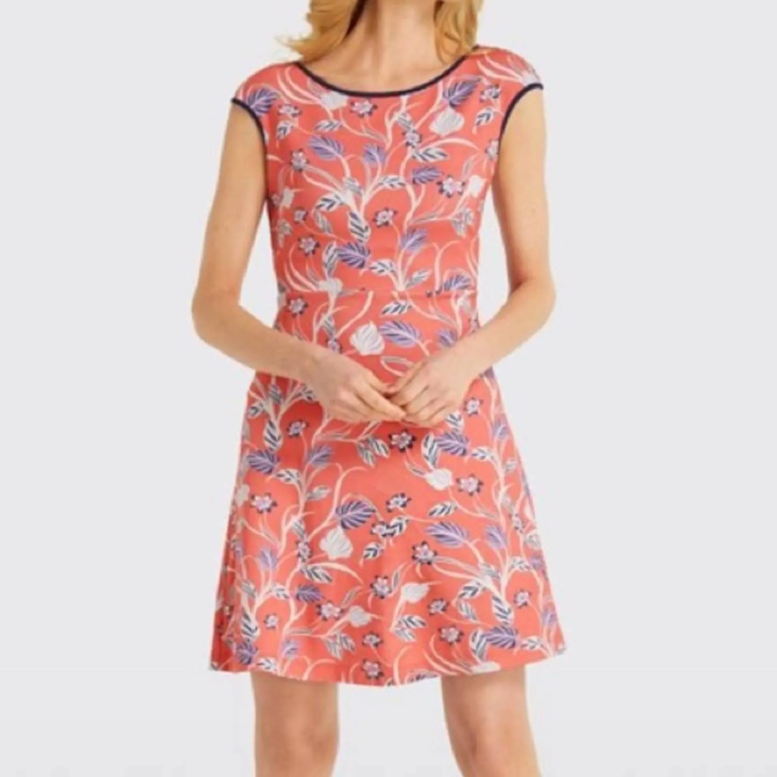 Draper James Floral Ponte Short Cap Sleeve Flattering Short Dress (Large)