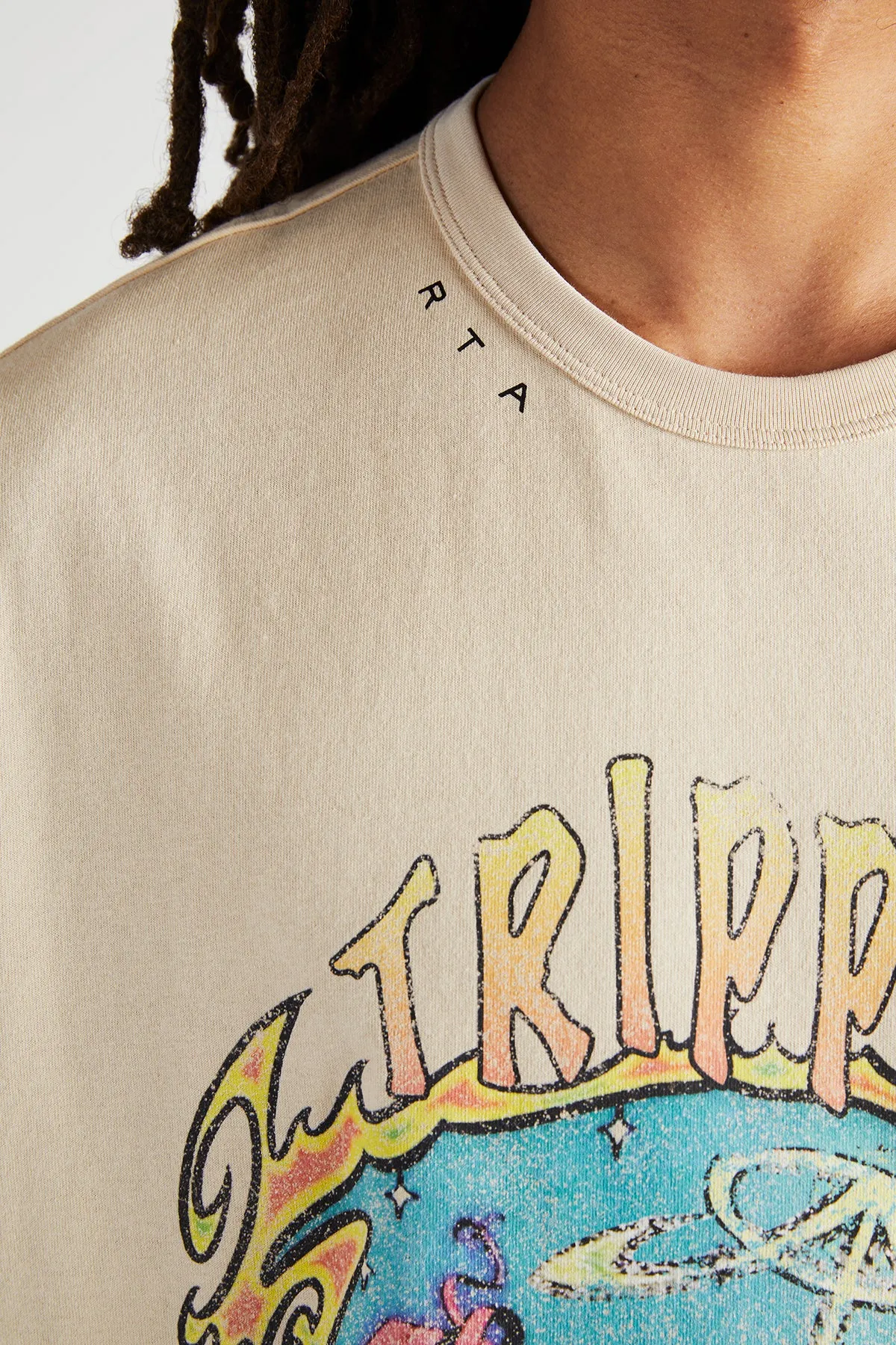 OVERSIZED TEE | TRIPPING FOREVER