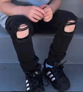 Ripped black jeans