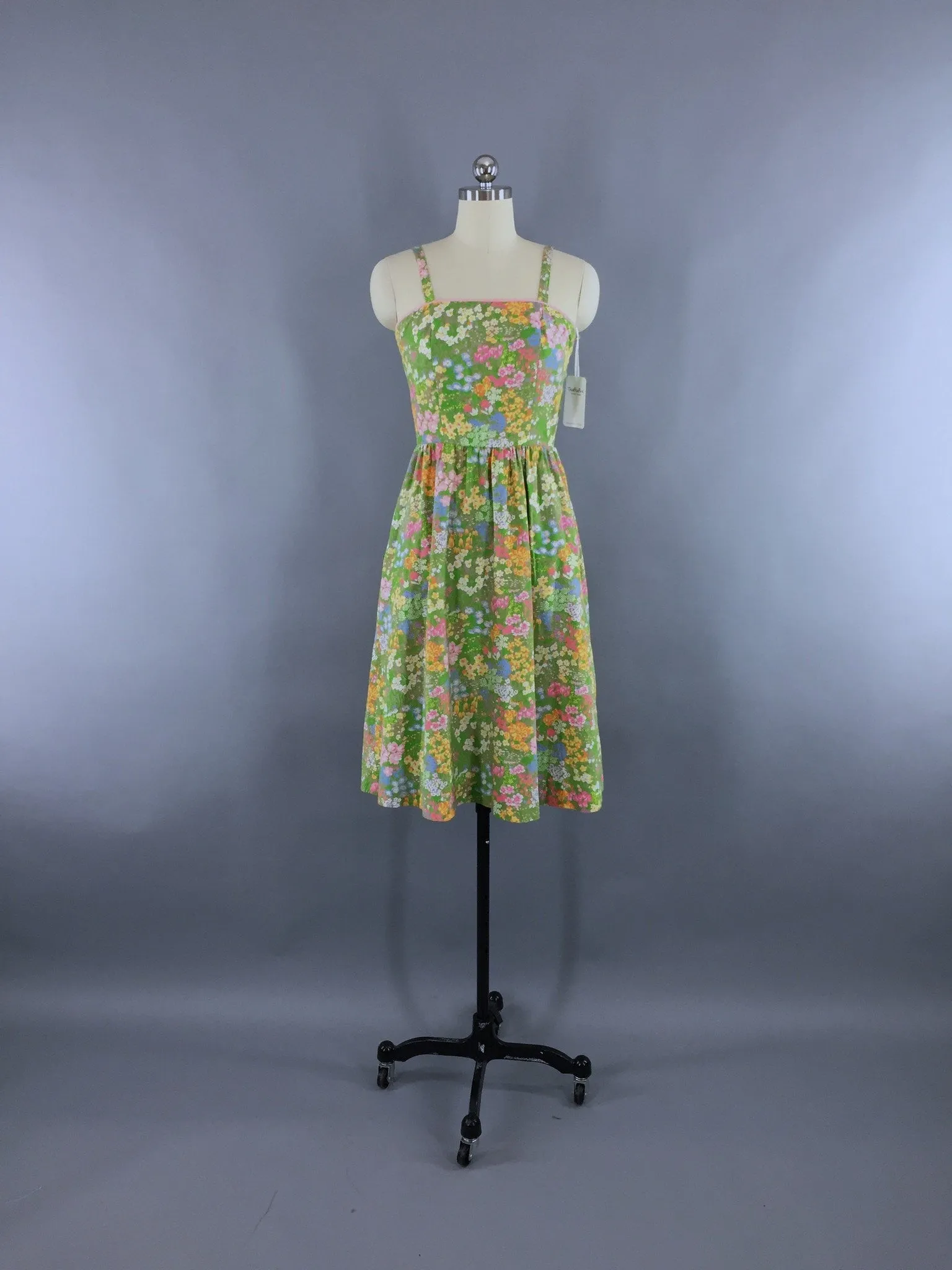 Vintage 1960s Sundress / Green Floral Print
